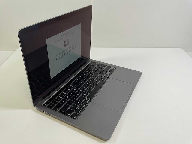 Apple macbook pro 13.3“ core(tm) i7 10th gen, 16 gb ram, 1 tb nvme laptop - afbeelding 2 van  7