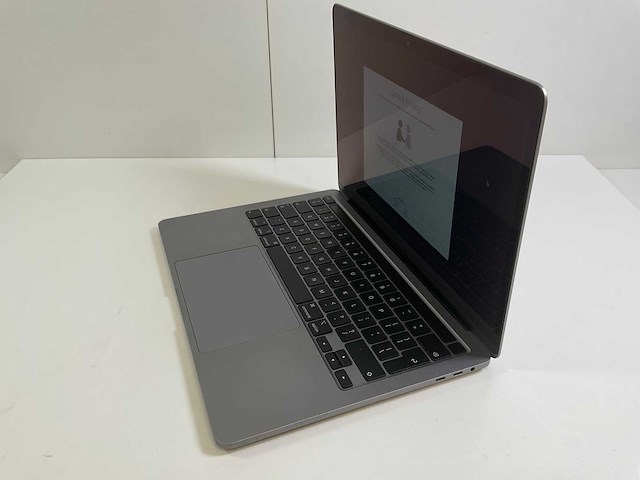 Apple macbook pro 13.3“ core(tm) i7 10th gen, 16 gb ram, 1 tb nvme laptop - afbeelding 3 van  7