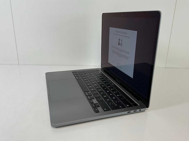 Apple macbook pro 13.3”, core(tm) i7 10th gen, 16 gb ram, 500 gb nvme laptop - afbeelding 3 van  7