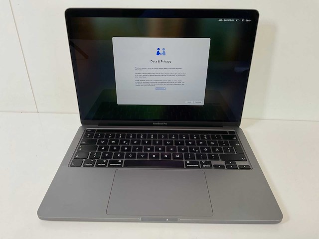 Apple macbook pro 13.3”, core(tm) i7 10th gen, 16 gb ram, 500 gb nvme laptop - afbeelding 1 van  7