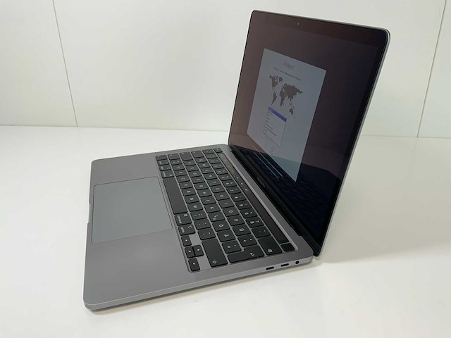 Apple macbook pro 13.3”, core(tm) i7 10th gen, 16 gb ram, 500 gb nvme laptop - afbeelding 3 van  7