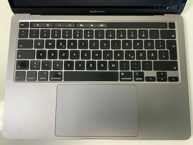 Apple macbook pro 13.3”, core(tm) i7 10th gen, 16 gb ram, 500 gb nvme laptop - afbeelding 4 van  7