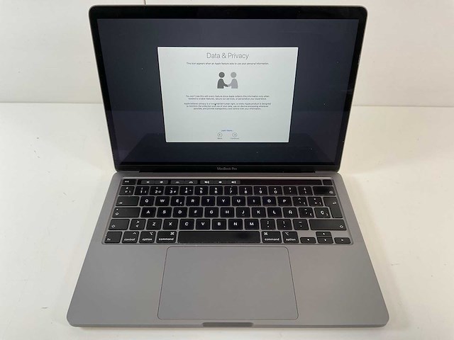 Apple macbook pro 13.3”, core(tm) i7 10th gen, 16 gb ram, 500 gb nvme laptop - afbeelding 1 van  7