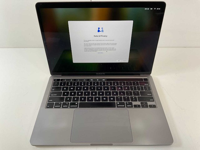 Apple macbook pro 13.3”, core(tm) i7 10th gen, 16 gb ram, 500 gb nvme laptop - afbeelding 1 van  1