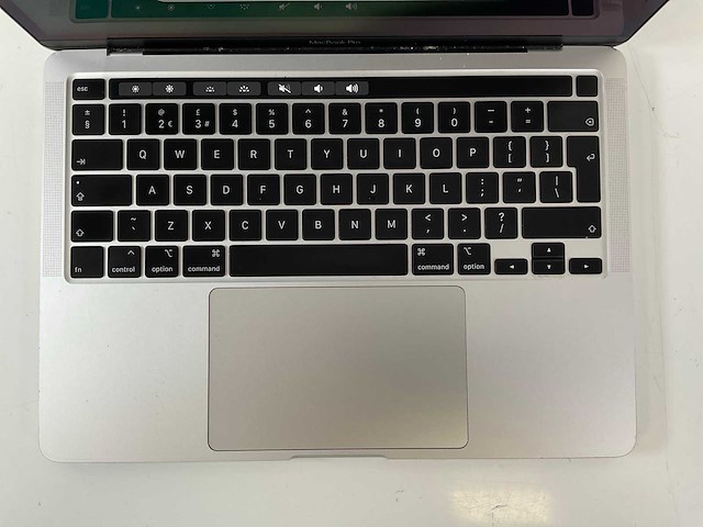 Apple macbook pro 13.3”, core(tm) i7 10th gen, 16 gb ram, 512 gb ssd laptop - afbeelding 4 van  7