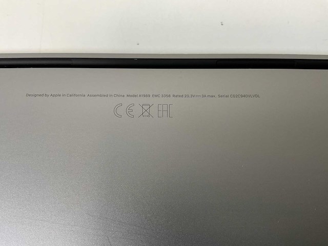 Apple macbook pro 13.3”, core(tm) i7 8th gen, 16 gb ram, 1 tb nvme laptop - afbeelding 7 van  8
