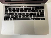 Apple macbook pro 13.3”, core(tm) i7 8th gen, 16 gb ram, 251 gb nvme laptop - afbeelding 4 van  7
