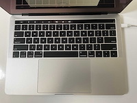 Apple macbook pro 13.3”, core(tm) i7 8th gen, 16 gb ram, 251 gb nvme laptop - afbeelding 4 van  7