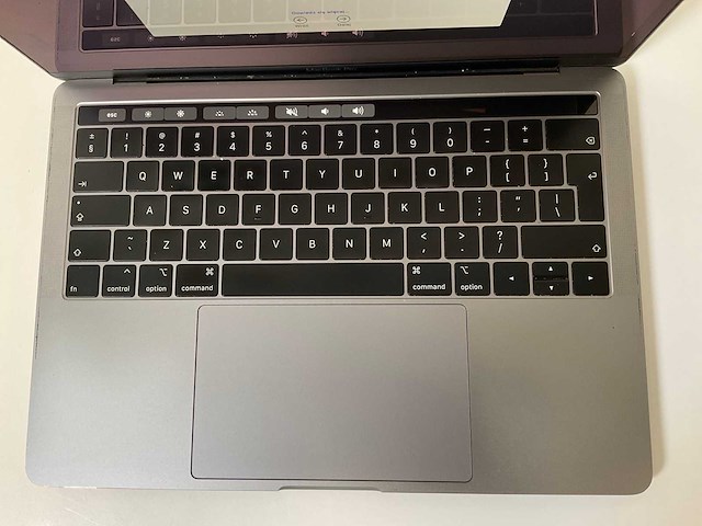 Apple macbook pro 13.3”, core(tm) i7 8th gen, 16 gb ram, 251 gb nvme laptop - afbeelding 3 van  6