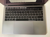 Apple macbook pro 13.3”, core(tm) i7 8th gen, 16 gb ram, 251 gb nvme laptop - afbeelding 3 van  6