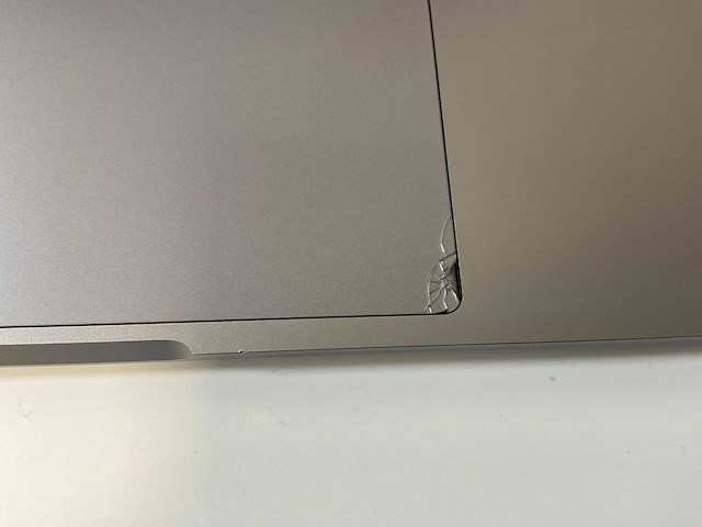 Apple macbook pro 13.3”, core(tm) i7 8th gen, 16 gb ram, 251 gb nvme laptop - afbeelding 8 van  8