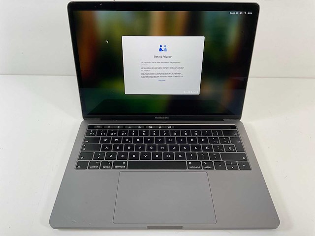 Apple macbook pro 13.3”, core(tm) i7 8th gen, 16 gb ram, 251 gb nvme laptop - afbeelding 1 van  7