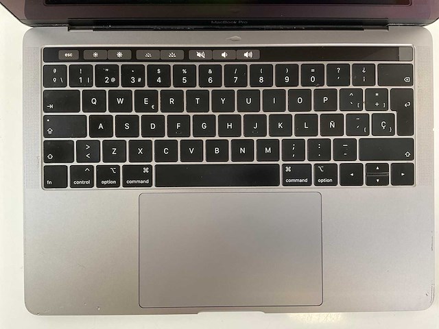 Apple macbook pro 13.3”, core(tm) i7 8th gen, 16 gb ram, 251 gb nvme laptop - afbeelding 4 van  7