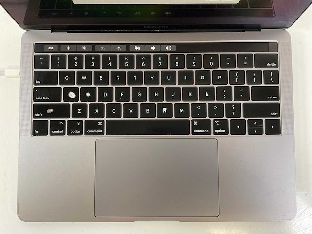 Apple macbook pro 13.3”, core(tm) i7 8th gen, 16 gb ram, 251 gb nvme laptop - afbeelding 4 van  7