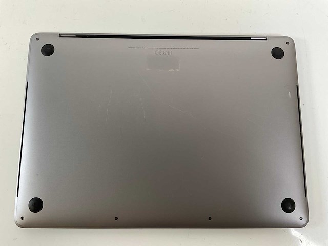 Apple macbook pro 13.3”, core(tm) i7 8th gen, 16 gb ram, 251 gb nvme laptop - afbeelding 6 van  7