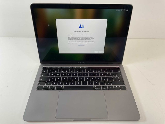 Apple macbook pro 13.3”, core(tm) i7 8th gen, 16 gb ram, 251 gb ssd laptop - afbeelding 1 van  7