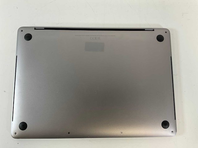 Apple macbook pro 13.3”, core(tm) i7 8th gen, 16 gb ram, 251 gb ssd laptop - afbeelding 6 van  7