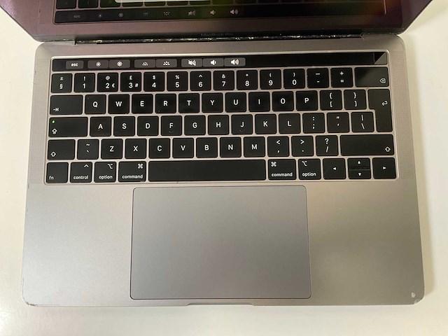 Apple macbook pro 13.3”, core(tm) i7 8th gen, 16 gb ram, 256 gb nvme laptop - afbeelding 7 van  11