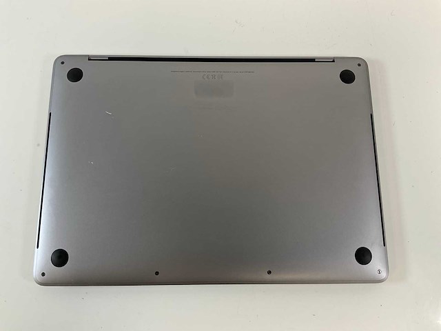 Apple macbook pro 13.3”, core(tm) i7 8th gen, 16 gb ram, 256 gb nvme laptop - afbeelding 6 van  7