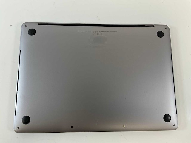 Apple macbook pro 13.3”, core(tm) i7 8th gen, 16 gb ram, 256 gb nvme laptop - afbeelding 6 van  7