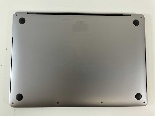 Apple macbook pro 13.3”, core(tm) i7 8th gen, 16 gb ram, 256 gb nvme laptop - afbeelding 6 van  7