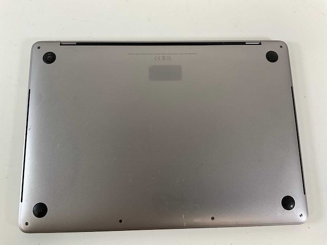 Apple macbook pro 13.3”, core(tm) i7 8th gen, 16 gb ram, 256 gb nvme laptop - afbeelding 6 van  7