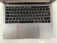 Apple macbook pro 13.3”, core(tm) i7 8th gen, 16 gb ram, 256 gb nvme laptop - afbeelding 4 van  7