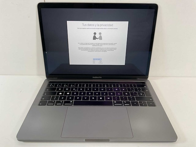 Apple macbook pro 13.3”, core(tm) i7 8th gen, 16 gb ram, 500 gb nvme laptop - afbeelding 1 van  7