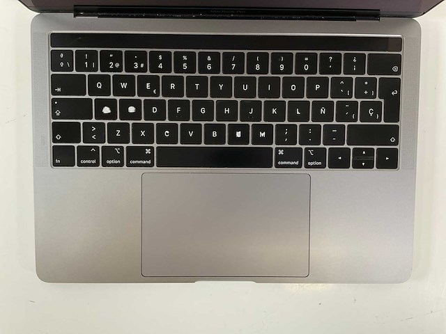 Apple macbook pro 13.3”, core(tm) i7 8th gen, 16 gb ram, 500 gb nvme laptop - afbeelding 4 van  7