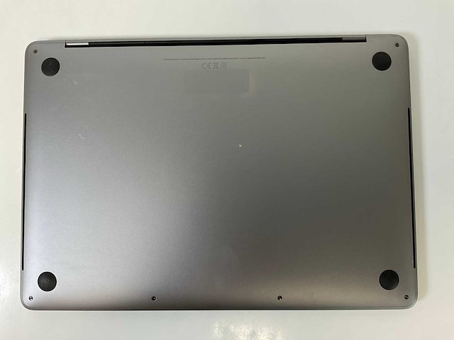 Apple macbook pro 13.3”, core(tm) i7 8th gen, 16 gb ram, 500 gb nvme laptop - afbeelding 6 van  8