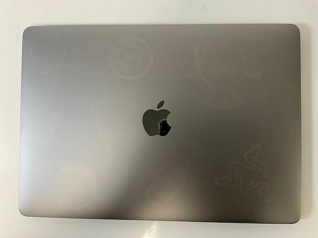 Apple macbook pro 13.3”, core(tm) i7 8th gen, 16 gb ram, 500 gb nvme laptop - afbeelding 5 van  7
