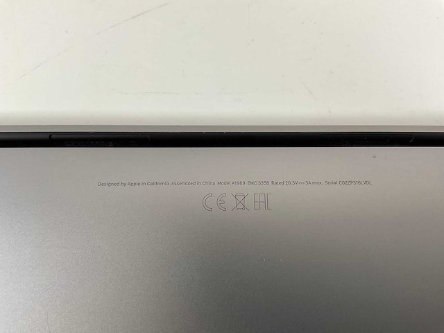 Apple macbook pro 13,3”, core(tm) i7 8th gen, 16 gb ram, 500 gb nvme laptop - afbeelding 7 van  7