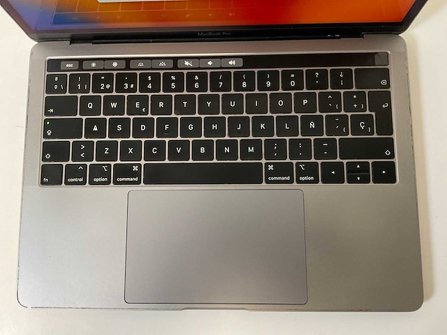 Apple macbook pro 13.3”, core(tm) i7 8th gen, 16 gb ram, 500 gb nvme laptop - afbeelding 4 van  7