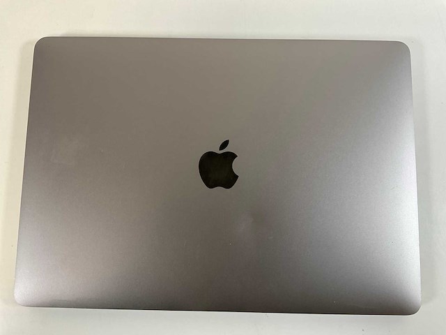 Apple macbook pro 13.3”, dual-core i5, 8 gb ram, 256 gb nvme laptop - afbeelding 2 van  4