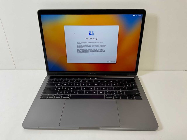 Apple macbook pro 13.3”, dualcore i7, 16 gb ram, 1tb nvme laptop - afbeelding 1 van  7