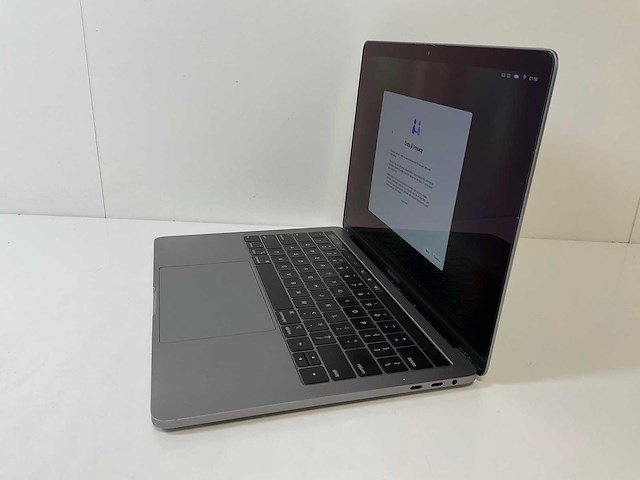 Apple macbook pro 13.3”, quadcore i7, 16 gb ram, 256 gb nvme laptop - afbeelding 3 van  7