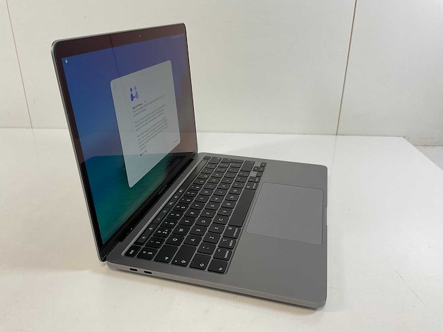 Apple macbook pro 13,3”, quadcore i7, 16 gb ram, 500 gb nvme laptop - afbeelding 2 van  7