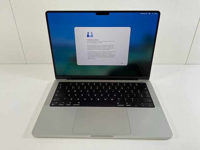 Apple macbook pro 14”, apple m1 max, 64 gb ram, 2 tb nvme laptop - afbeelding 1 van  2