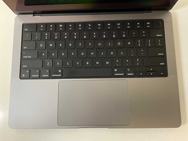 Apple macbook pro 14”, apple m1 pro, 16 gb ram, 500 gb nvme laptop - afbeelding 4 van  7