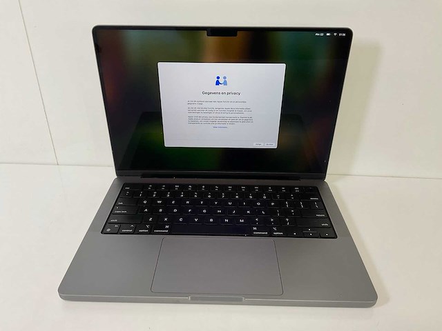 Apple macbook pro 14”, apple m1 pro, 16 gb ram, 500 gb nvme laptop - afbeelding 1 van  7