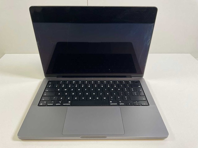 Apple macbook pro 14“, apple m1 pro, 16 gb ram, 500 gb nvme laptop - afbeelding 1 van  6