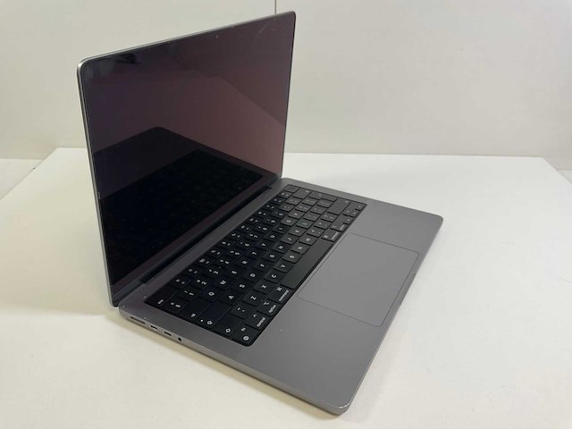 Apple macbook pro 14“, apple m1 pro, 16 gb ram, 500 gb nvme laptop - afbeelding 2 van  6