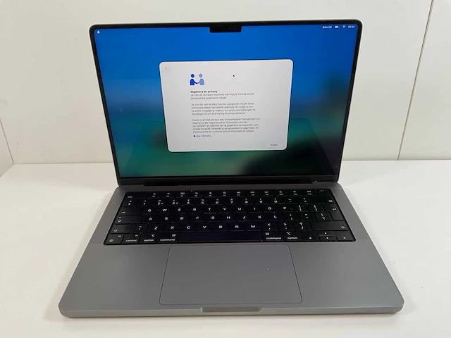 Apple macbook pro 14”, apple m1 pro, 16 gb ram, 500 gb nvme laptop - afbeelding 1 van  7