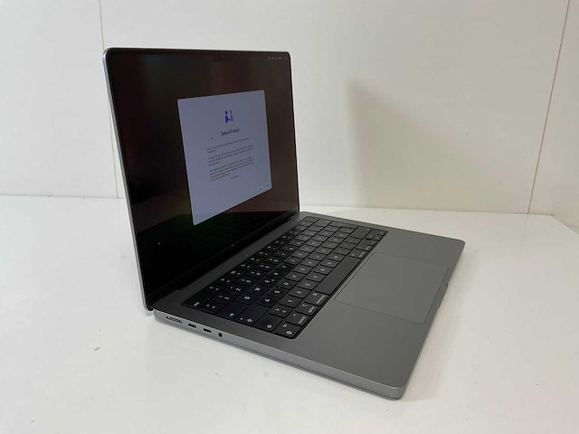 Apple macbook pro 14”, apple m1 pro, 16 gb ram, 512 gb nvme laptop - afbeelding 2 van  7