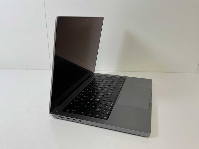 Apple macbook pro 14”, apple m1 pro, 16 gb ram, 512 gb nvme laptop - afbeelding 2 van  8