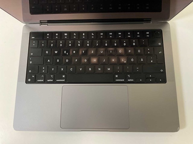 Apple macbook pro 14”, apple m1 pro, 16 gb ram, 512 gb nvme laptop - afbeelding 4 van  8