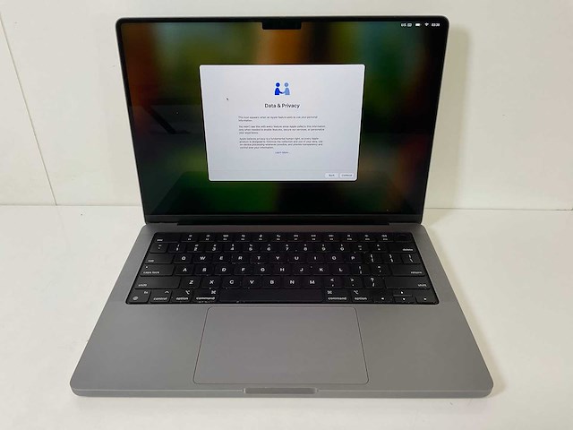 Apple macbook pro 14”, apple m1 pro, 16 gb ram, 512 gb nvme laptop - afbeelding 1 van  7