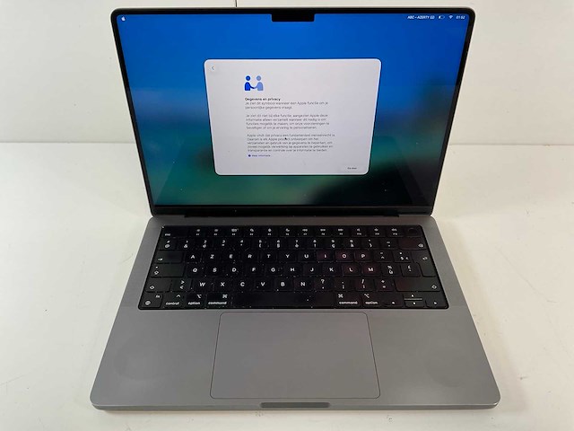 Apple macbook pro 14”, apple m1 pro, 16 gb ram, 512 gb ssd laptop - afbeelding 1 van  5