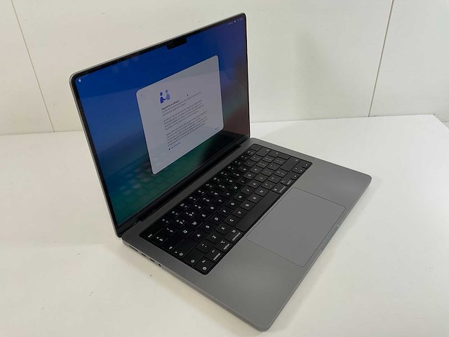 Apple macbook pro 14”, apple m1 pro, 32 gb ram, 500 gb ssd laptop - afbeelding 2 van  7
