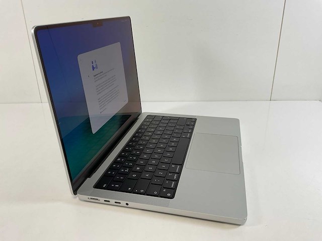 Apple macbook pro 14”, apple m1 pro, 32 gb ram, 512 gb nvme laptop - afbeelding 2 van  6
